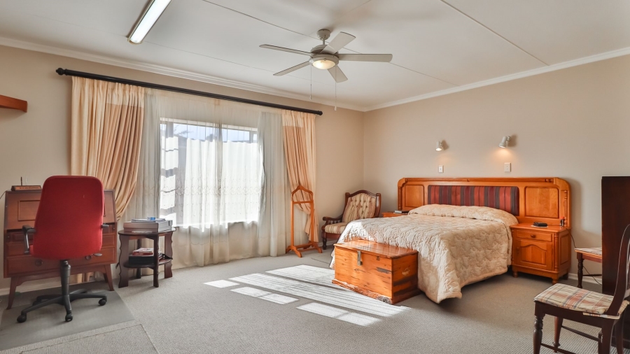 4 Bedroom Property for Sale in Diaz Beach Western Cape